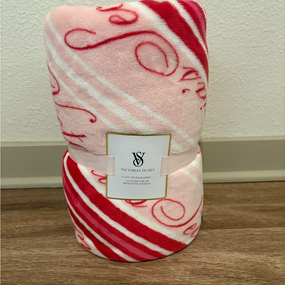 Victoria's Secret Cozy Plush Blanket